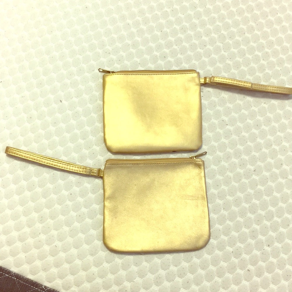 Metallic Gold Wristlet Pruse